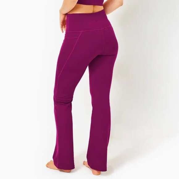 Lilly Pulitzer UPF 50+ Luxletic 31.5" Carpe Vita Flare Legging NWT - Picture 2 of 8